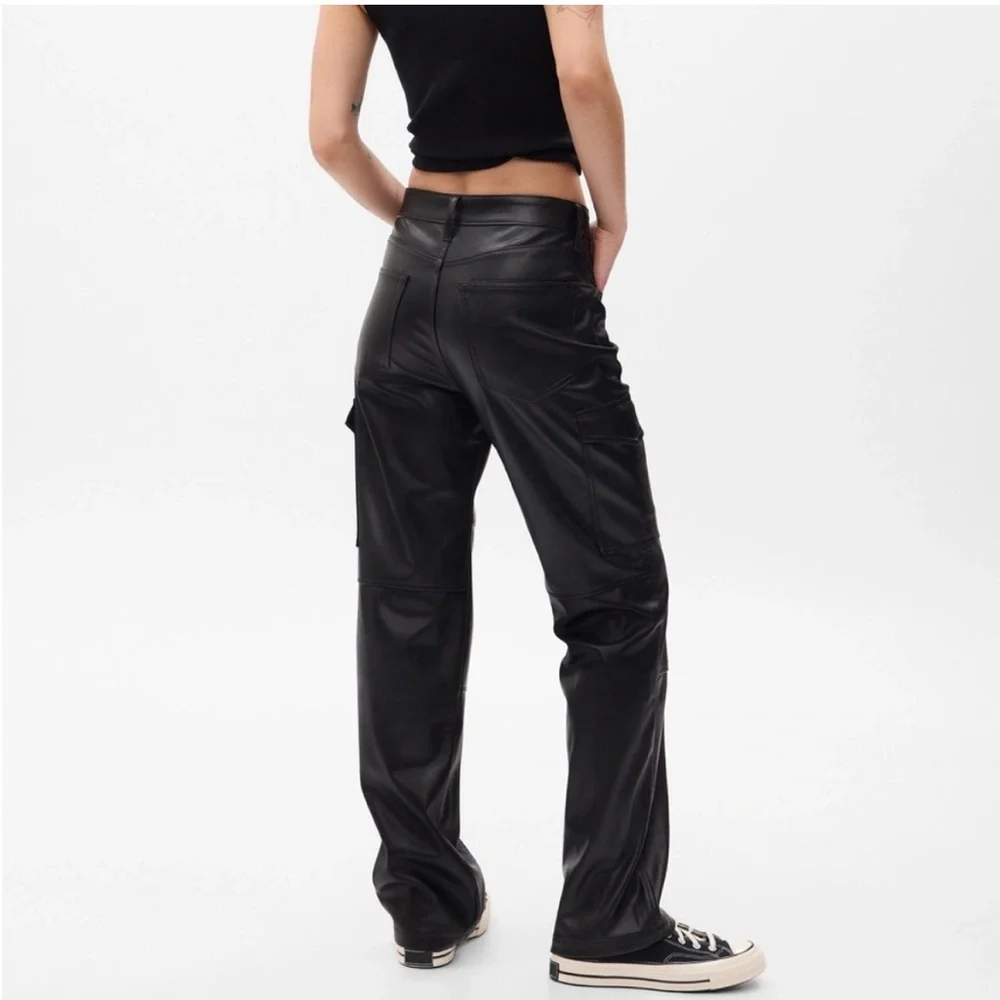 GAP Women’s Black Cargo Straight‎ Leg Faux Leather High Rise Pants Size 25